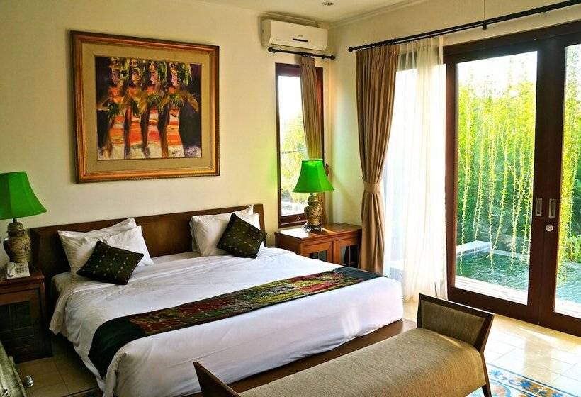 Aqua Octaviana Bali Villa