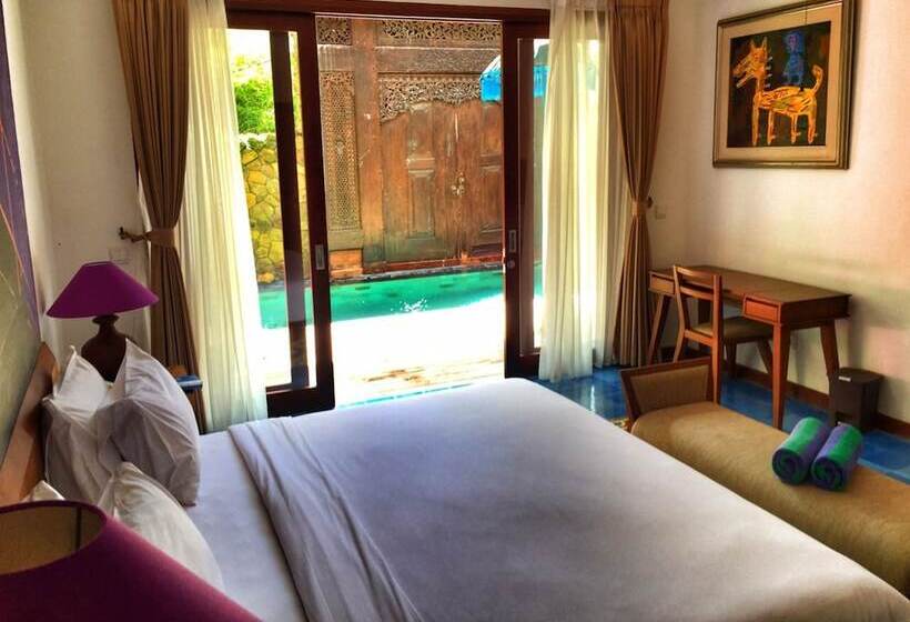 Aqua Octaviana Bali Villa