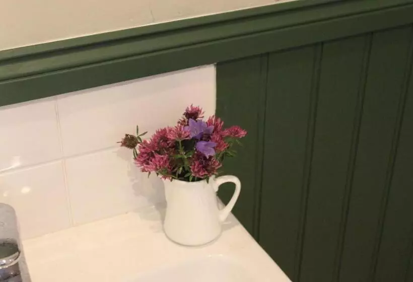 Aamiaismajoitus (B&B) Heatherbank Guest House
