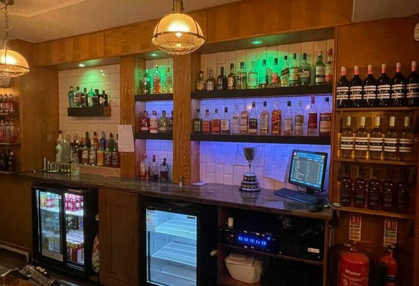 ベッドアンドブレックファースト The Grey Horse