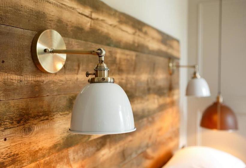 Hotelli Backwell House