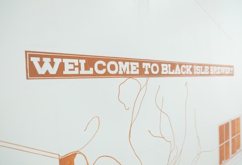 酒店 Black Isle Bar & Rooms