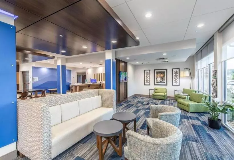 Hotelli Holiday Inn Express & Suites Milledgeville By Ihg