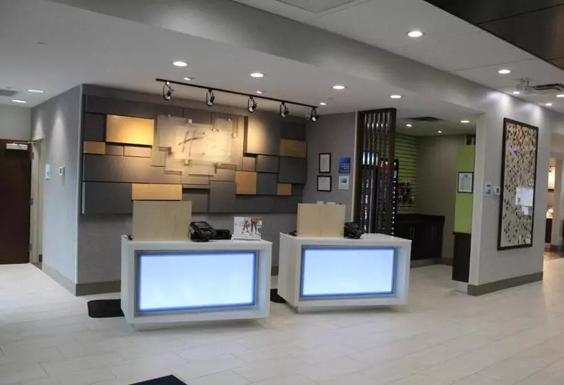 Hotelli Holiday Inn Express & Suites Milledgeville By Ihg