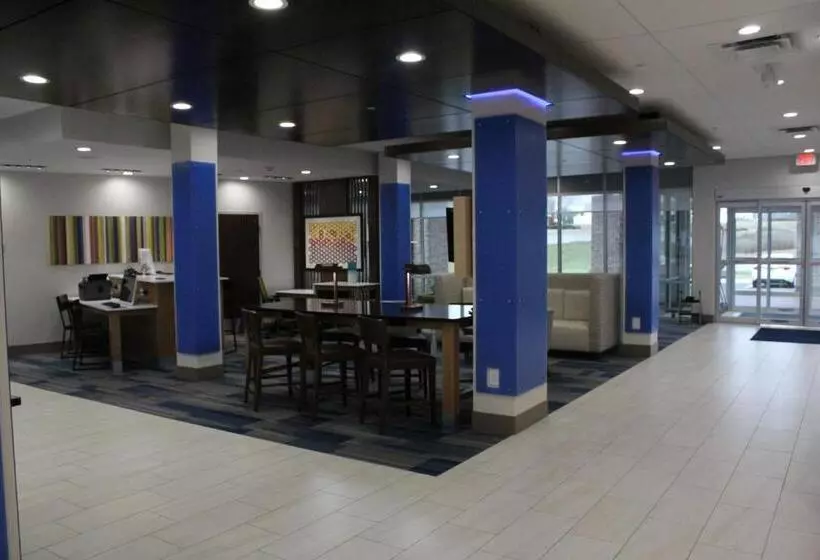 Hotelli Holiday Inn Express & Suites Milledgeville By Ihg