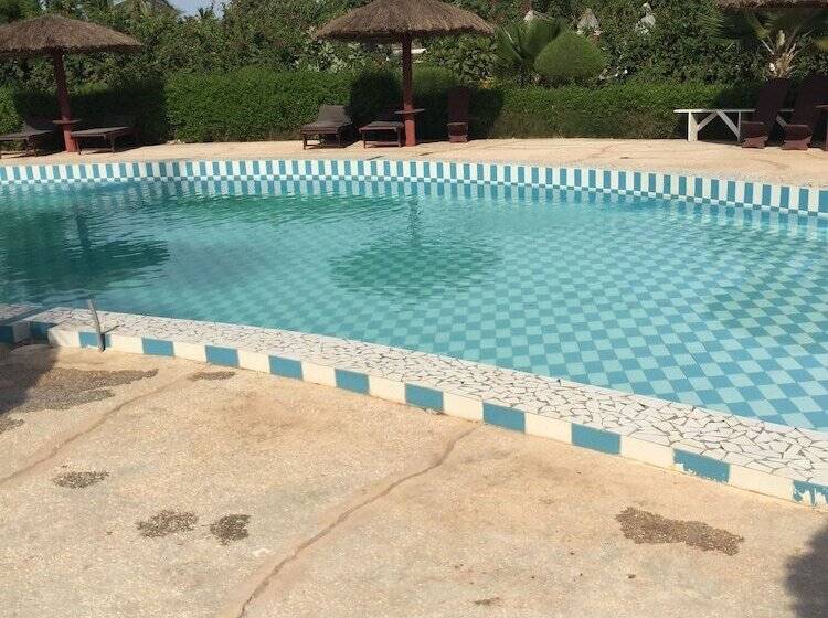 Отель Les Cristaux Roses