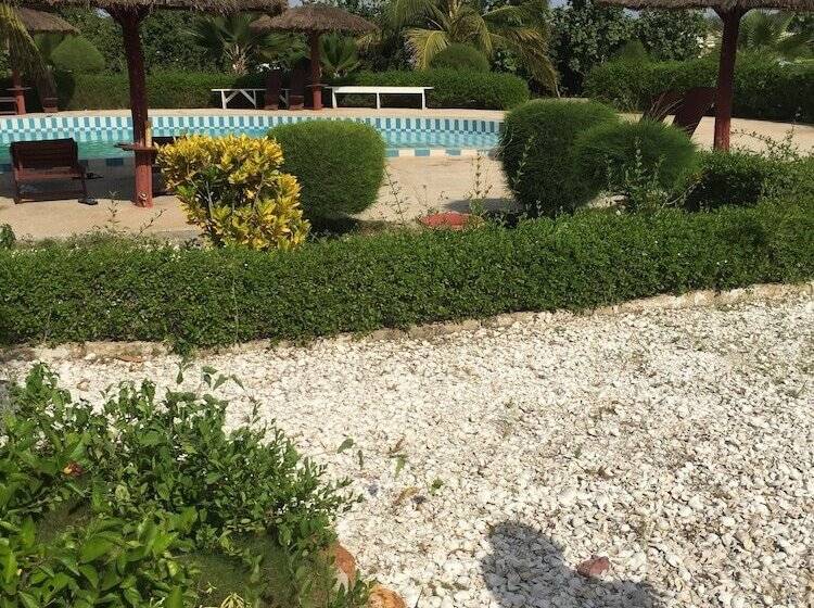 Отель Les Cristaux Roses