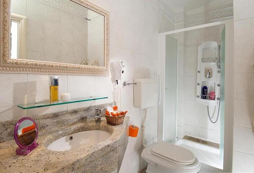 בית מלון כפרי Mayflower