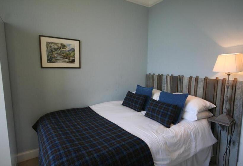 Отель The Arran Lodge & Arran Sleep Huts