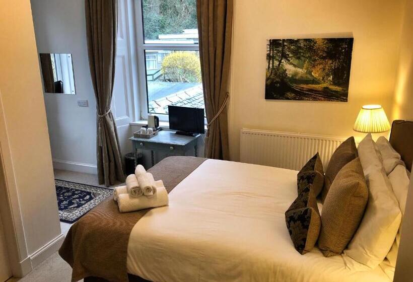 Отель The Arran Lodge & Arran Sleep Huts