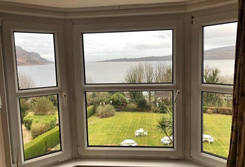 Отель The Arran Lodge & Arran Sleep Huts