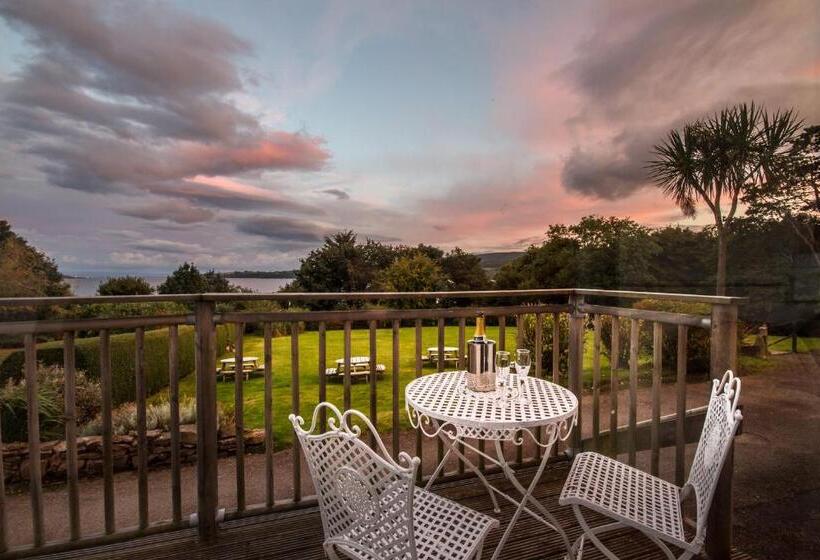 Отель The Arran Lodge & Arran Sleep Huts