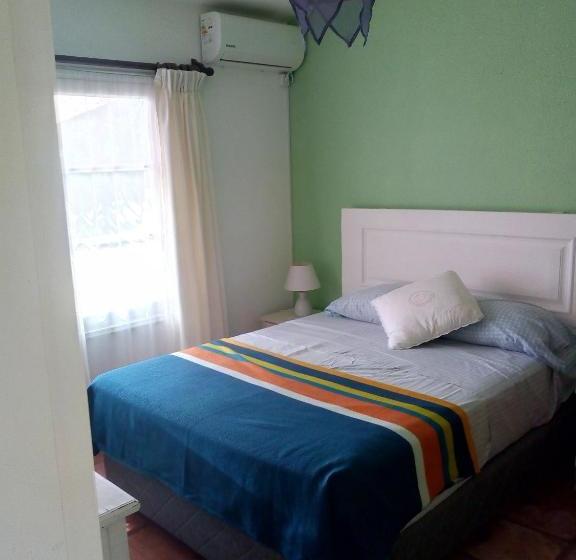 فندق صغير Je Nous Casa