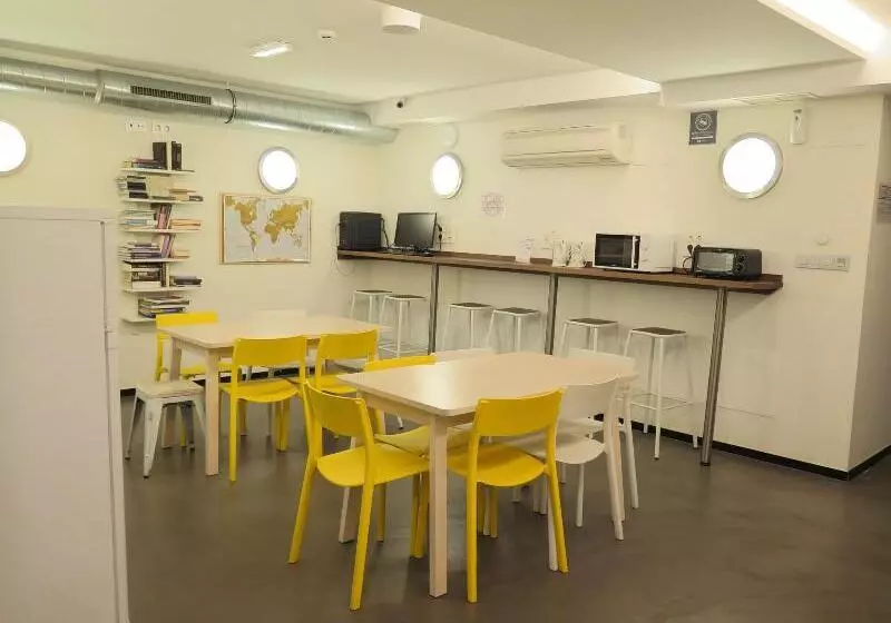 Koisi Hostel