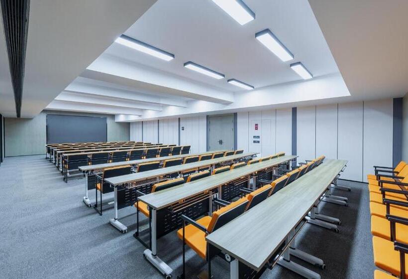 Atour Hotel Kunming Yunnan Burma Avenue