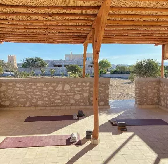 تختخواب و صبحانه Kaouki Lodge