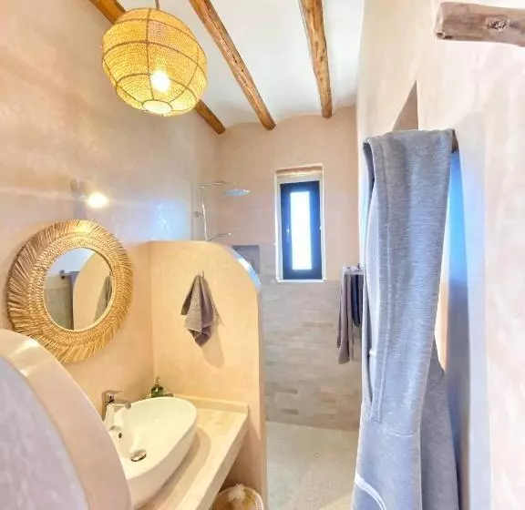 تختخواب و صبحانه Kaouki Lodge