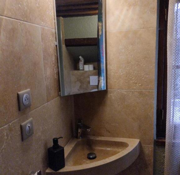 Bed and Breakfast L Annexe De Marguerite De Domprel