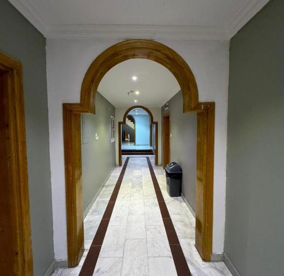 בית מלון כפרי شقق اجنحة بيداء الشرق للشق المخدومة