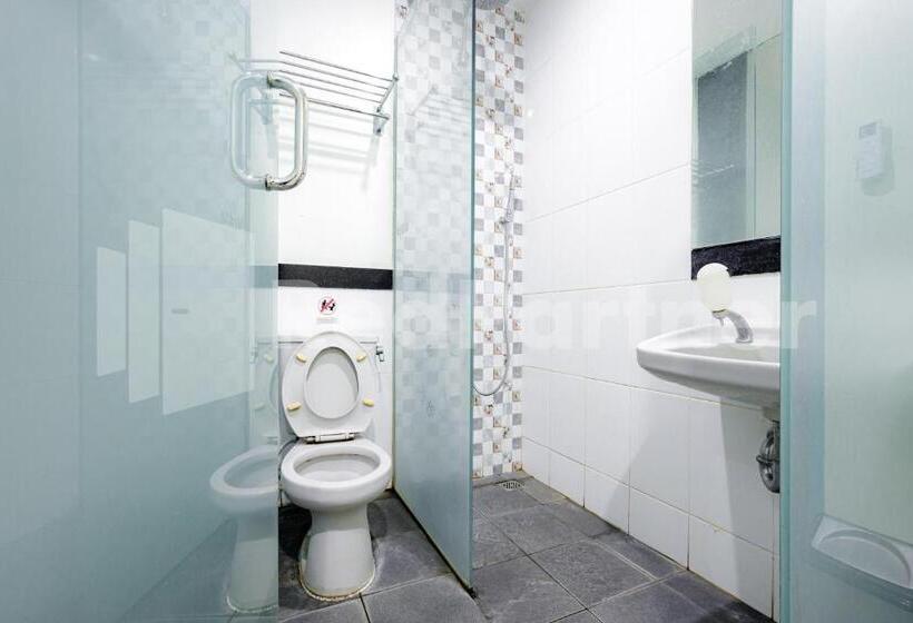 فندق Capital Cikokol Redpartner