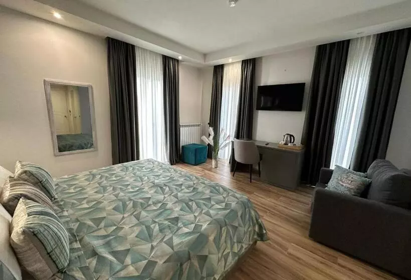 ホテル Evergreen Laguna Vain Lezhe