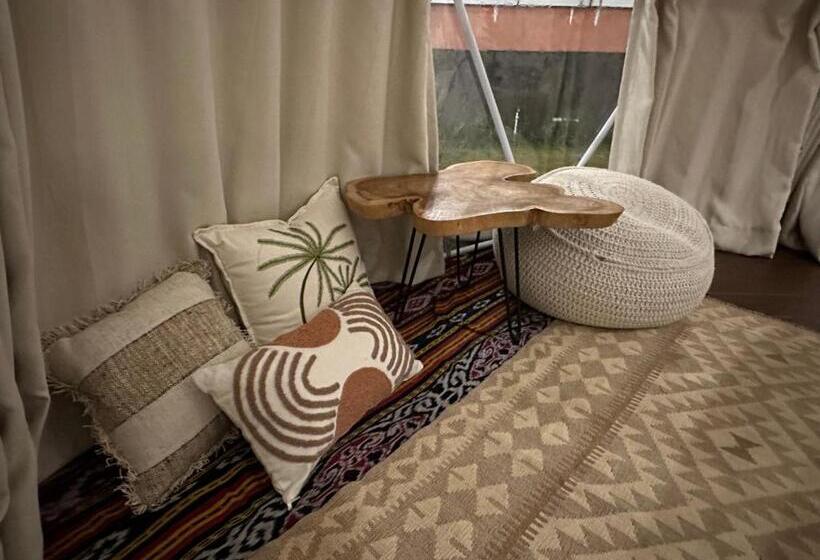 호텔 Glamping @ Pebbles & Fins