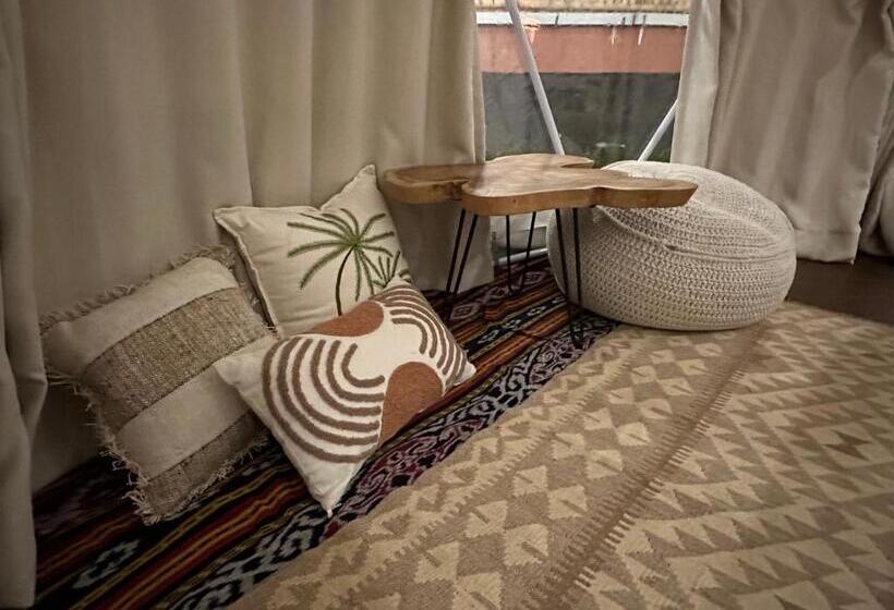 호텔 Glamping @ Pebbles & Fins