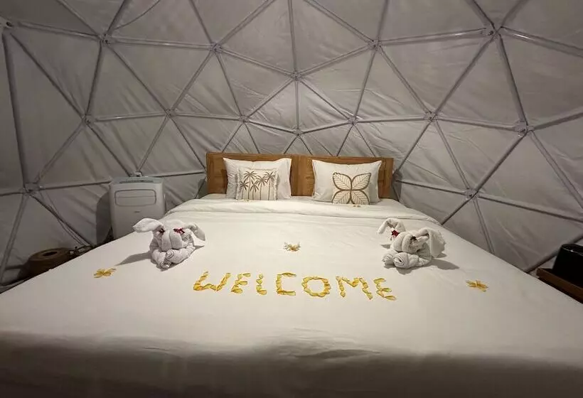 Hotelli Glamping @ Pebbles & Fins