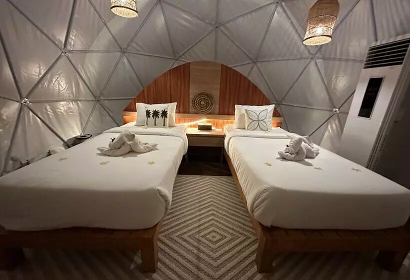 Hotelli Glamping @ Pebbles & Fins