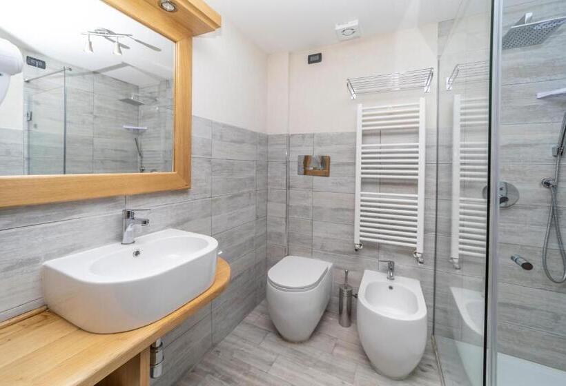 בית מלון כפרי Hotiday Chalet Sestriere Vialattea