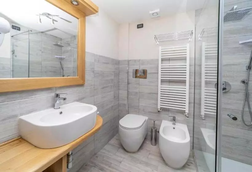 ホテル Hotiday Chalet Sestriere Vialattea