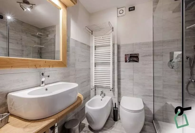 ホテル Hotiday Chalet Sestriere Vialattea