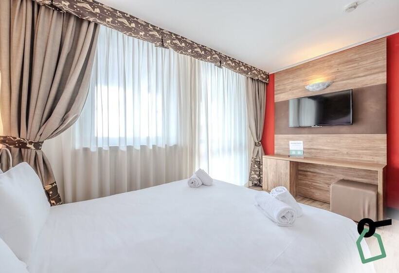 בית מלון כפרי Hotiday Chalet Sestriere Vialattea