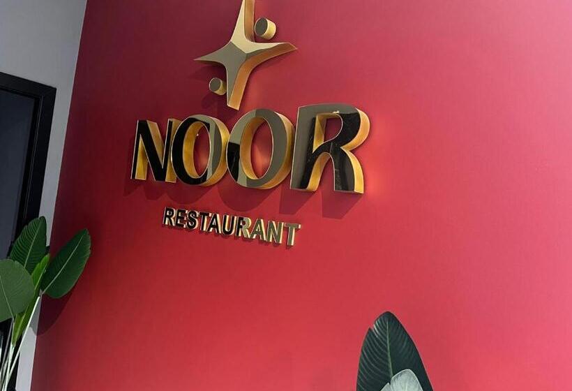 호텔 Noor