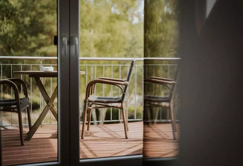 Hotelli Restaurant Eifeler Seehütte