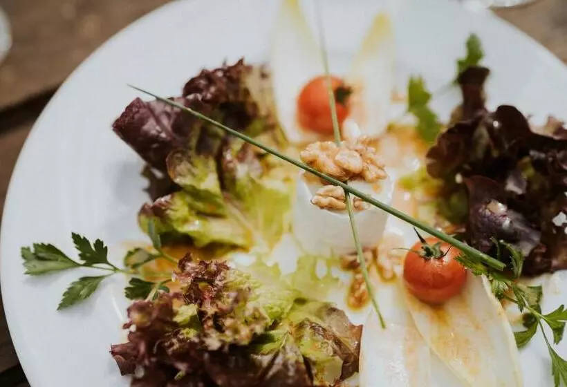 Hotelli Restaurant Eifeler Seehütte