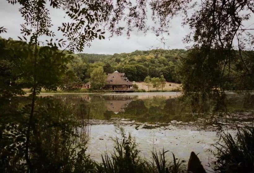 Hotelli Restaurant Eifeler Seehütte