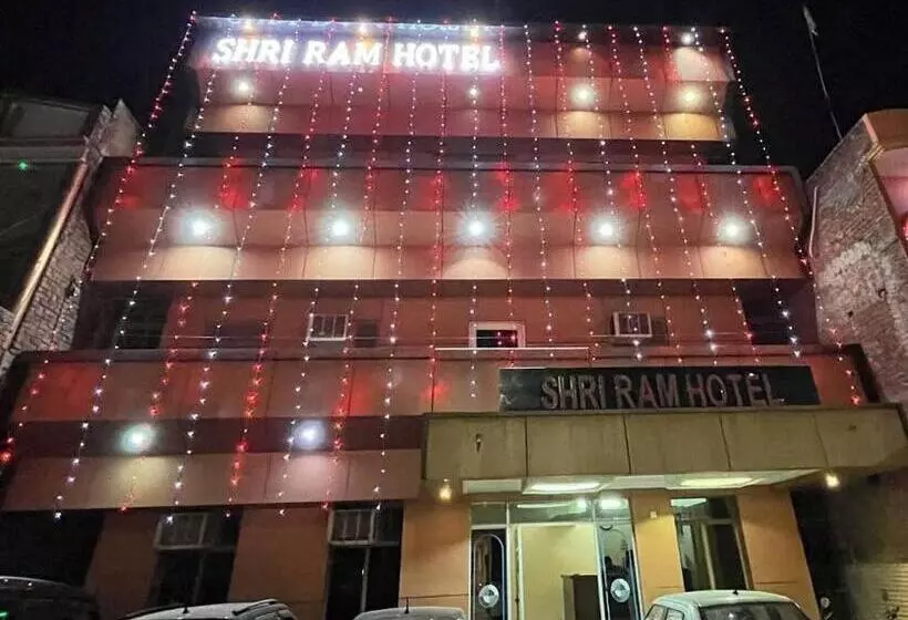 Hotelli Shri Ram