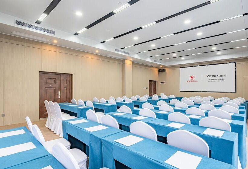 Ji Feng International Hotel Nanning East Railway Station