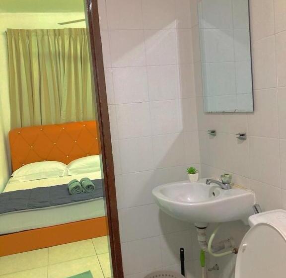 Pensjonat Nr Cyberstay 1 Shared Apartment, Non Sharing Bathroom