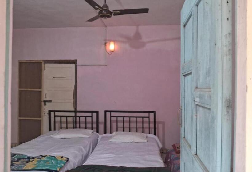 Pensione Savitri Cottage