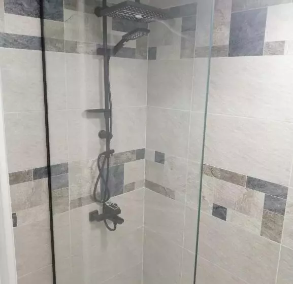 ستوديو للإيجار مفروش بالكامل تشطيب الترا سوبر لوكس بإطلاله مميزه فى أجمل قرى شرم الشيخ دلتا شرم