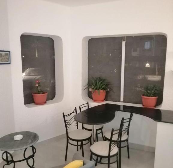 ستوديو للإيجار مفروش بالكامل تشطيب الترا سوبر لوكس بإطلاله مميزه فى أجمل قرى شرم الشيخ دلتا شرم