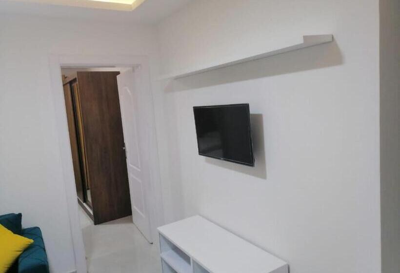 ستوديو للإيجار مفروش بالكامل تشطيب الترا سوبر لوكس بإطلاله مميزه فى أجمل قرى شرم الشيخ دلتا شرم