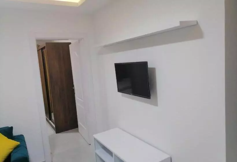 ستوديو للإيجار مفروش بالكامل تشطيب الترا سوبر لوكس بإطلاله مميزه فى أجمل قرى شرم الشيخ دلتا شرم