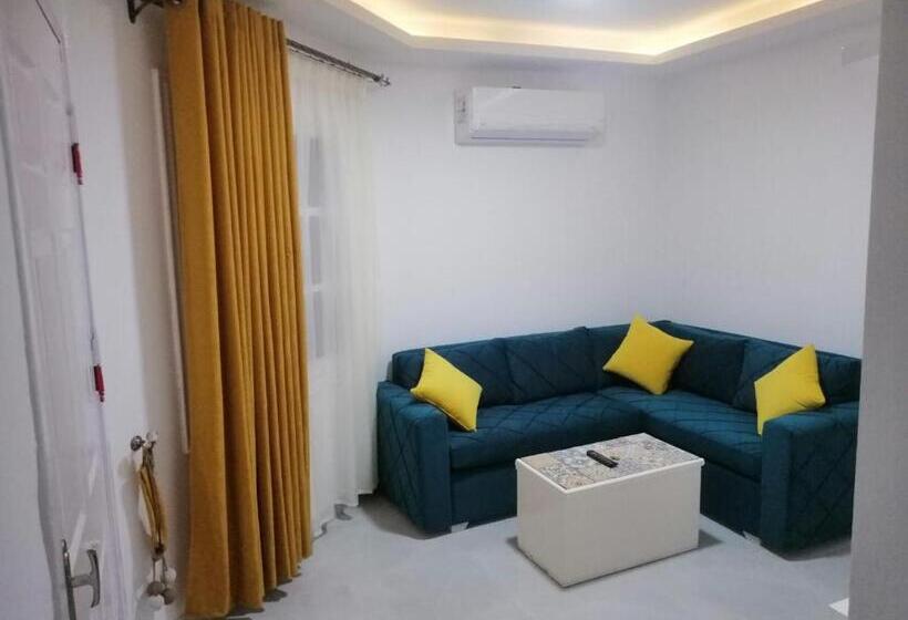 ستوديو للإيجار مفروش بالكامل تشطيب الترا سوبر لوكس بإطلاله مميزه فى أجمل قرى شرم الشيخ دلتا شرم