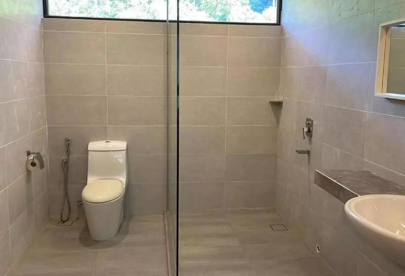 تختخواب و صبحانه Rebungan Resort Langkawi