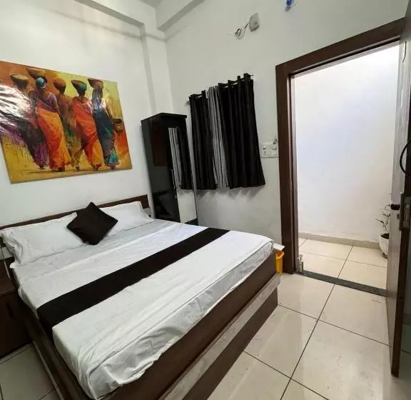ホテル Amrat Villa