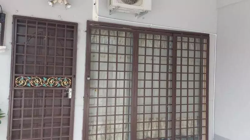カプセルホテル Sobey Laris Roomstay Iman Gmb