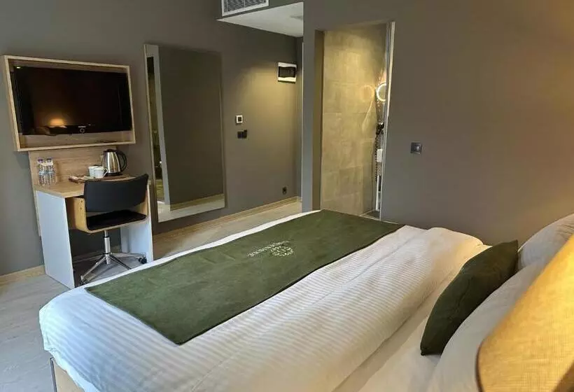 Hotelli Gardenmode Airport